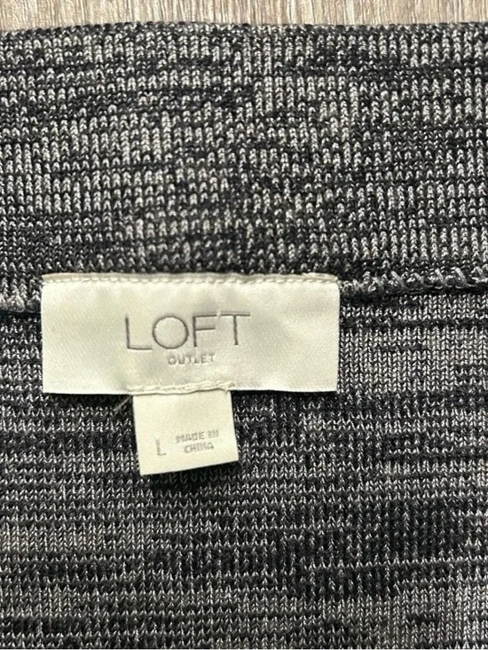 Women’s Loft Charcoal Grey Pencil Skirt Size Large - Picture 3 of 3